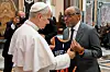 Redatelj Spike Lee poklonio je Papi dres s brojem 14