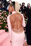 Hailey Bieber na Met Gali 2019.