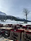 Divna terasa na kojoj možete na suncu uživati uz kavu i ručak dobitna je kombinacija
