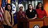 Rashida Tlaib, Ilhan Omar, Alexandria Ocasio-Cortez i Ayanna Pressley.