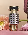 Paco Rabanne Fame parfem od ‘kontrastnih‘ sastojaka - tamjana i jasmina, EdP 30 ml, 565 kn/74,99 eura.