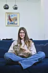 Katja nas je ugostila u svom domu u Remetama, gdje živi s roditeljima, braćom i mačkom Herom
