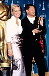 Sharon Stone na dodjeli 1998. godine