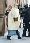 Kate Hudson hodala je sa smješko ulicama New Yorka u čizmama na platformu