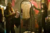 Cher i Stanley Tucci u sceni iz filma ‘Burlesque‘