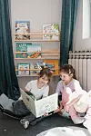 Da se Kids klub itekako razlikuje od klasičnih igraonica ili edukacijskih centara, govore njegovi programi koji se temelje na principima ranog razvoja: socio-emocionalnog učenja i psihološki potkrijepljenih metoda rada