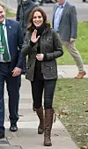 Njezine omiljene čizme su model Penelope Chilvers s resicama i obožava ih nositi već gotovo dva desetljeća