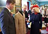 Camilla kraj uniforme svog pokojnog oca