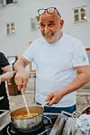 'Punjene paprike dio su naše tradicije, jelo koje objedinjuje hranjivost, bogatstvo mediteranskim aromama, a uz koje se odlično slaže pire krumpir', ističe chef splitskog restorana ‘Olivier‘