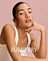 Prošle godine otkrivena je kao novo lice parfema Burberry