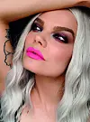 Make-up artistica Tena Bašić objašnjava kakvu nijansu ružičaste odabrati prema podtonu kože.