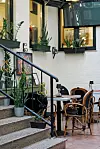 Thai me up by Lira nalazi se u Teslinoj ulici u Zagrebu
