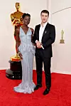 Lupita Nyong‘o i Joseph Quinn na crvenom tepihu nisu krili bliskost