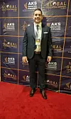 Proglašen je i za Ambasador Global Teacher Award.