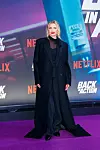 Glumica je za pojavljivanje na crvenom tepihu odabrala monokromatski outfit i upečatljivi crveni ruž