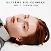 U središtu formule nalazi Suprême Skin Bio-Complex, koji uključuje oligopeptid-1, peptidni duo i vitamin B3, uz ekstrakte suncokreta, ružmarina i algi