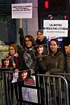 Poslije puštanja iz zatvora, Bertrand Cantat pokušao je 2018. oživjeti karijeru i održati koncert u Montpellieru, na jugu Francuske, međutim, prosvjedi bijesnih žena bili su toliki da je morao odustati