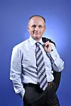Prof. dr. sc. Zdenko Staneco, specijalist opće i plastične, rekonstrukcijske i estetske kirurgije.