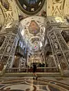 Chiesa del Gesù ima nevjerojatnu unutrašnjost prepunu freski