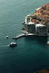 Uz pogled na more i gradske zidine, publiku očekuje šest sati glazbe i druženja