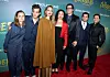 Vivienne Jolie-Pitt, Justin Levine, Angelina Jolie, Danya Taymor, Adam Rapp, Rick Kuperman i Jeff Kuperman na premijeri mjuzikla 'The Outsiders' u New Yorku