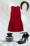 Pufasta baršunasta haljina Zara (376,35 kn/ 49,95 eura)/ naušnice s biserima Mango (99,90 kn/ 13,26 eura)/ satenski rajf Prada; Matchesfashion (785 eura)/ vrećasta torbica Reserved (225,96 kn/ 29,99 eura)/ sandale od velura Zara (301 kn/ 39,95 eura)