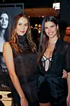 Mimi Cuttrell s manekenkom Sarom Sampaio
