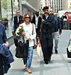 Halle Berry s partnerom Van Huntom nakon gostovanja u emisiji ‘Today‘ - u kojoj joj je donio cvijeće