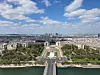 ... s kojeg se pruža pogled na trg Trocadéro.