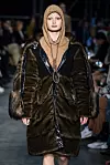 Look s hoodicom iz Burberry kolekcije 2019. godine koji je povučen iz prodaje