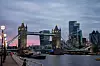 Tower Bridge je jedan od najatraktivnijih londonskih mostova.