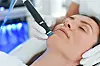 HydraFacial s razlogom je jedan od najpopularnijih tretmana pomlađivanja i njege kože