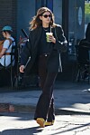 Kaia Gerber prati retro trend sportske obuće.