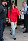 I Dakota Johnson obožava nositi mokasinke