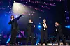 Gary Barlow, Howard Donald i Mark Owen (Take That) i Calum Scott na krunidbenom koncertu 7. svibnja 2023.