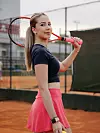 Borna je tenis profesionalno igrala od 6. do 19. godine, a sada je trenerica tenisa