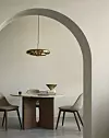 Androgyne blagovaonski stol by Audo Copenhagen