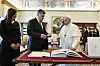 Predsjednik Milanović danas je sa suprugom Sanjom Musić Milanović sudjelovao na privatnoj audijenciji s papom Franjom.