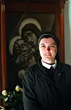 Kao časna sestra bila je posvećena borbi protiv droge i brizi za ovisnike.
