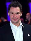 Dominic West od 2010. je u braku sa suprugom Catherine s kojom ima četvero djece