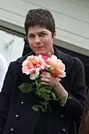 Los Angeles, CA - *EXCLUSIVE* - Selma Blair seen picking roses with her boyfriend Ron Carlson on Saturday afternoon. Despite the trying times during this lockdown, Selma always seems to find the bright side of things as stopped to smell the roses with Ron. BACKGRID USA 18 APRIL 2020, Image: 514257058, License: Rights-managed, Restrictions: , Model Release: no, Credit line: Phamous / BACKGRID / Backgrid USA / Profimedia