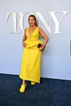 Brooke Shields je uskladila nijansu haljine i kroksica
