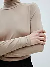 EDITED bež dolčevita Cassandra (17,90 eura)