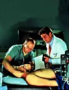 Anthony Edwards i George Clooney u sceni iz ‘Hitne službe‘
