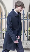 James trenutno pohađa prestižni Radley College u Oxfordshireu