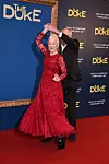 Na premijeri filma 'The Duke' zaplesala je s Jimom Broadbentom u londonskoj Nacionalnoj galeriji 2022.