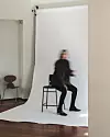 Reflect nudi jednostavno rješenje: profesionalni foto studio koji te čeka na istoj lokaciji, svakim radnim danom, spreman kad god si ti spreman