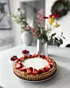 Voćni tart s jagodama i malinama