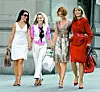U starim epizodama glumila je i Kim Cattrall u ulozi Samanthe Jones.