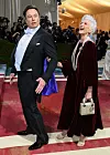 Elon Musk s majkom Maye Musk na Met Gali 2022. godine